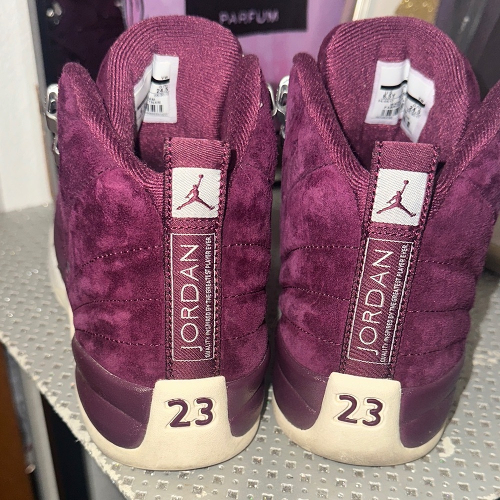 Air Jordan 12 Retro "Bordeaux" EUC - Picture 5 of 13